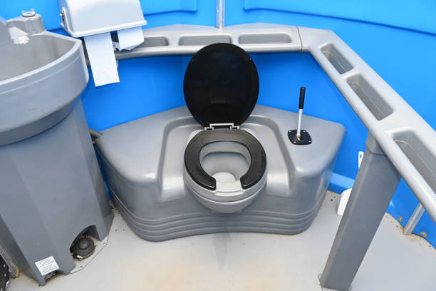 Best Portable restroom trailer rental  in Ferndale, MD